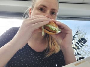 Zelf de Veggie McChicken proeven