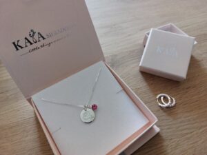 Moederdag cadeau ketting geboorte steen