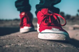 schoenen op de weg 1