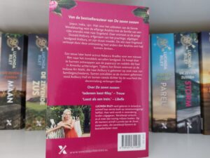 Achterkant van het boek de nachtroos