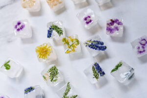 Ijsblokjes met bloemen maken